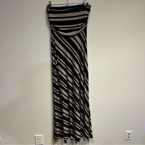 Banana Republic Black and‎ Nude Striped Maxi Slinky Strapless Dress Size Small